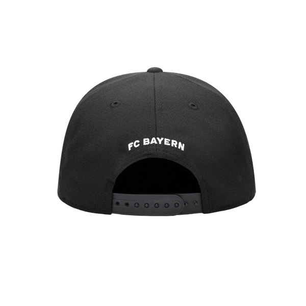 Back view of the Bayern Munich Hit Snapback with high crown, flat peak, and snapback closure, in black.